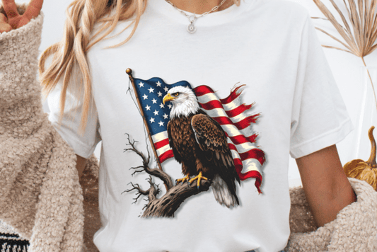 Beautiful Bald Eagle and American flag Sweatshirt